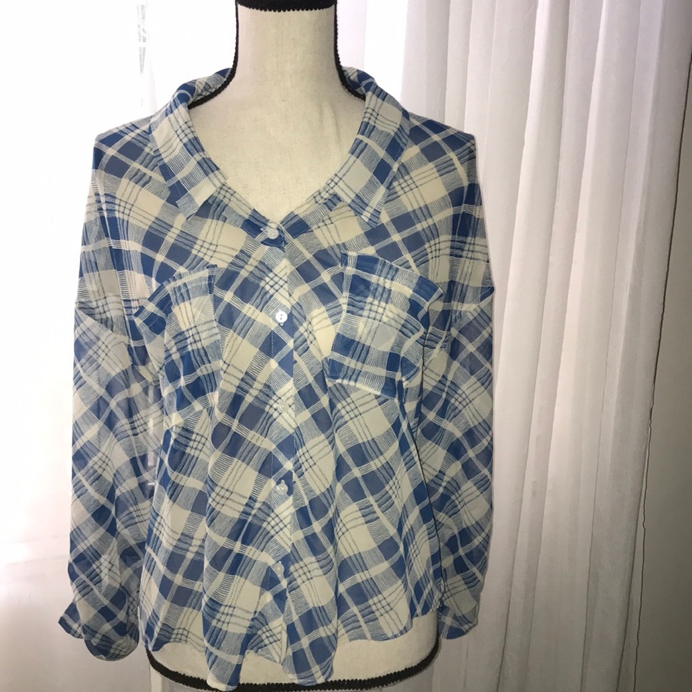 Sheer High Low Button Down 💗